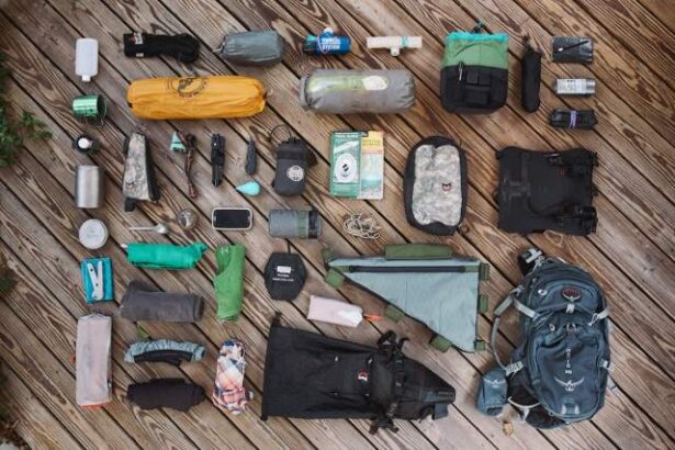 Alat Survival Wajib yang Harus Dibawa Saat Mendaki Gunung