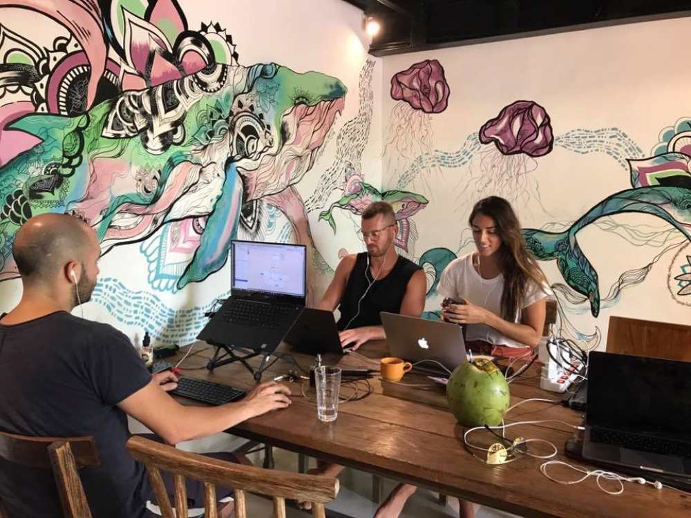 Coworking Space dengan Pemandangan Pantai di Canggu Bali