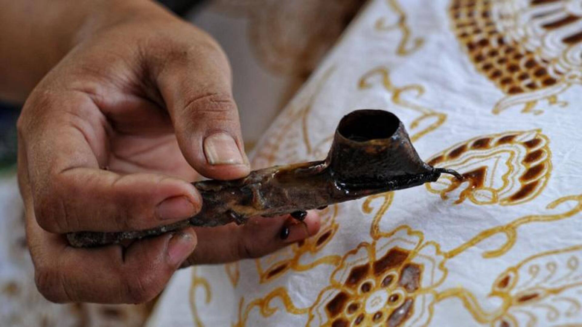 Teknik Pewarnaan Alami pada Kain Batik Tradisional