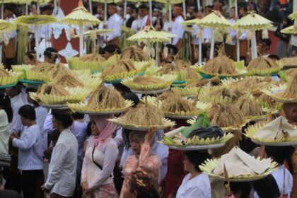 Tradisi Seren Taun di Jawa Barat