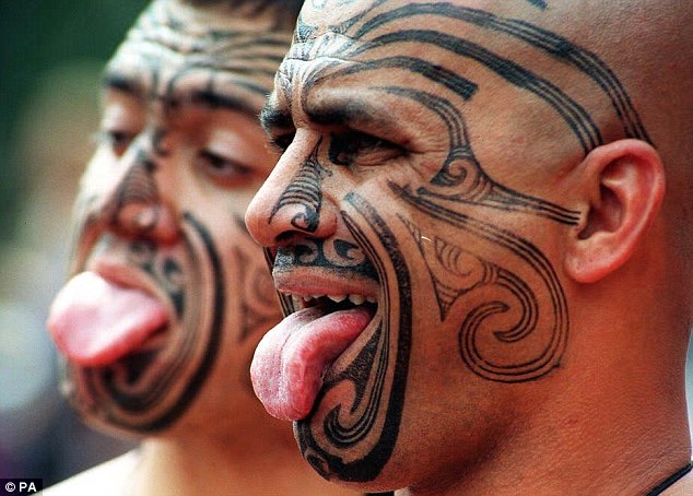 Tradisi Tato Tradisional Suku Maori