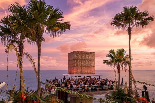Beach Club di Uluwatu Bali