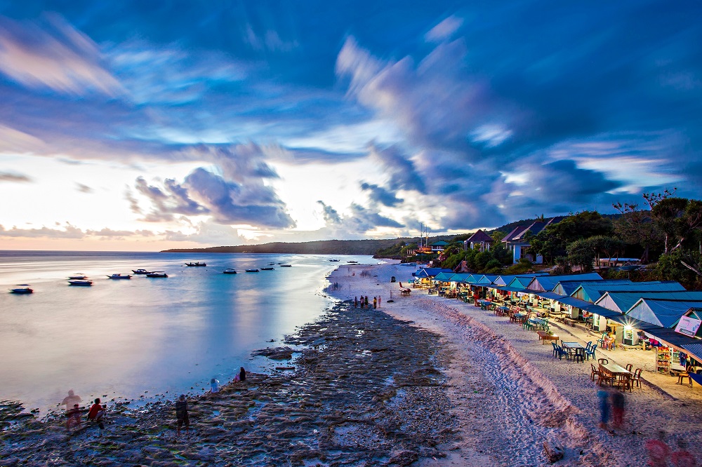 Berkunjung ke Pantai Tanjung Bira