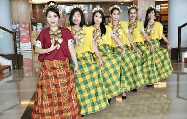 Budaya Baju Bodo Suku Bugis