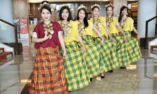 Budaya Baju Bodo Suku Bugis