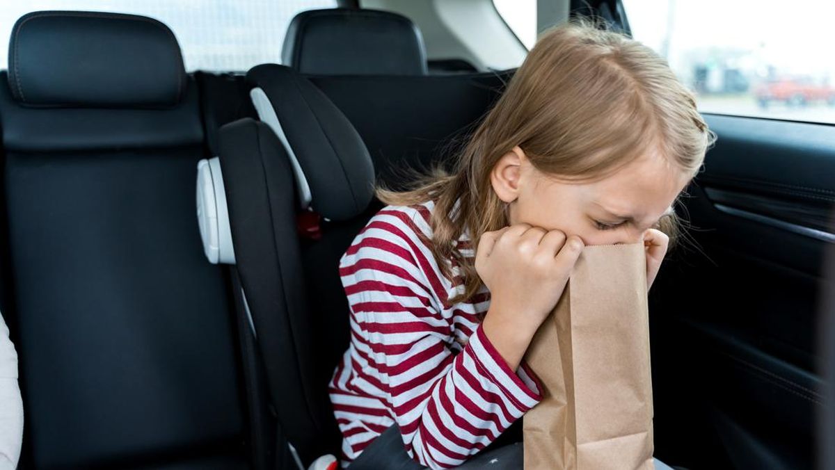 Cara Mengatasi Anak yang Mabuk Perjalanan