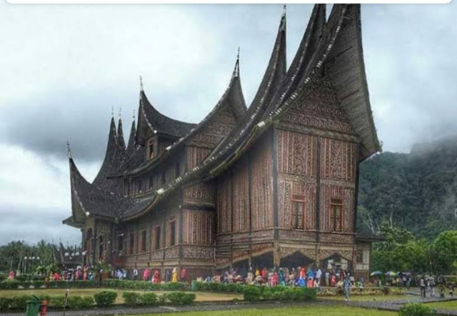 Filosofi Rumah Adat Gadang