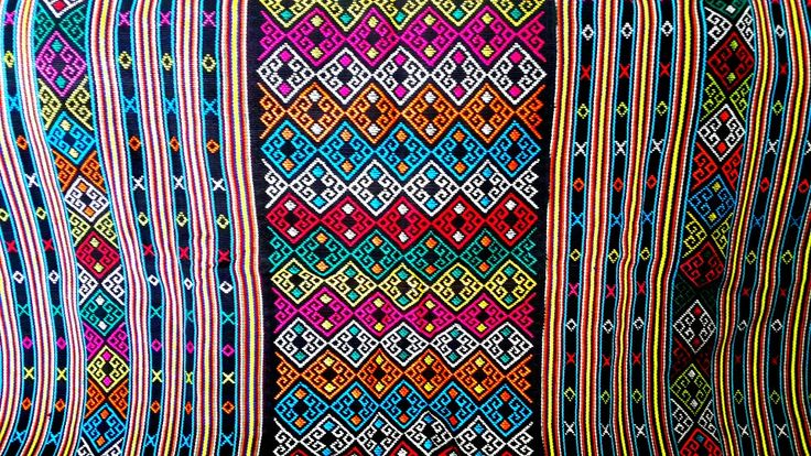 Kain Tenun Buna dari NTT