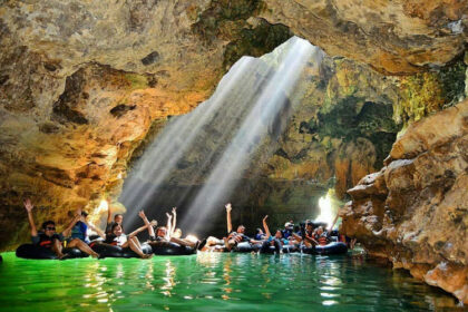 Rafting di Gua Pindul