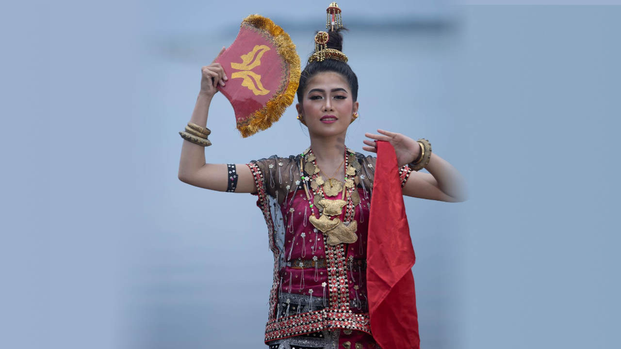 Tradisi Lariangi dari Wakatobi