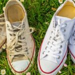 Cara Merawat Sepatu Putih Bahan Kanvas