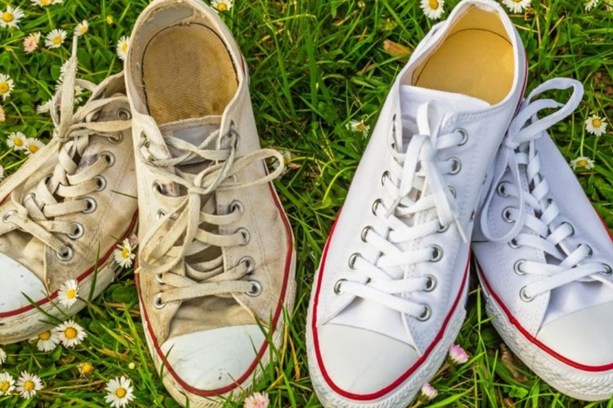 Cara Merawat Sepatu Putih Bahan Kanvas